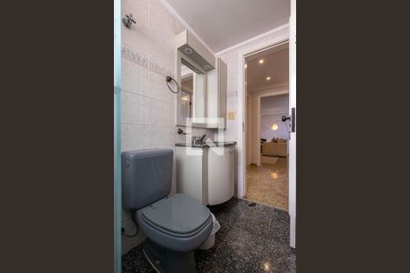 Apartamento à venda com 148m², 4 quartos e 3 vagas Apartamento à venda com 148m², 4 quartos e 3 vagasBanheiro