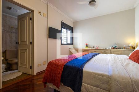 Apartamento à venda com 148m², 4 quartos e 3 vagas Apartamento à venda com 148m², 4 quartos e 3 vagasSuíte 2