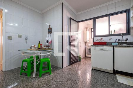 Apartamento à venda com 148m², 4 quartos e 3 vagas Apartamento à venda com 148m², 4 quartos e 3 vagasCozinha