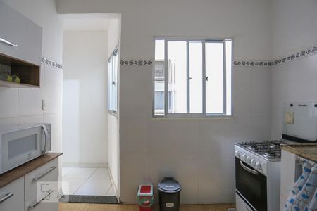 Apartamento para alugar com 72m², 3 quartos e sem vagaCozinha e Área de Serviço