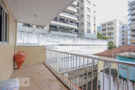 Entrada de Apartamento com 3 quartos, 72m² Tijuca