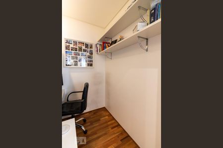 Apartamento à venda com 87m², 2 quartos e 2 vagasEscritório