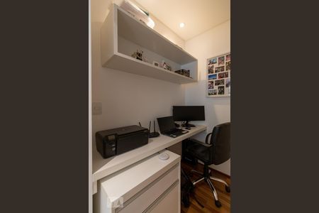 Apartamento à venda com 87m², 2 quartos e 2 vagasEscritório