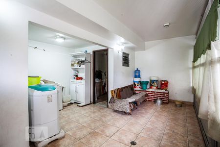 Casa à venda com 150m², 3 quartos e 3 vagas Casa à venda com 150m², 3 quartos e 3 vagasÁrea de Serviço