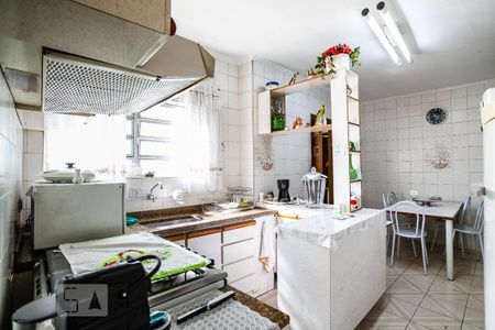 Casa à venda com 150m², 3 quartos e 3 vagas Casa à venda com 150m², 3 quartos e 3 vagasCozinha