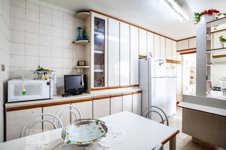 Casa à venda com 150m², 3 quartos e 3 vagas Casa à venda com 150m², 3 quartos e 3 vagasCopa