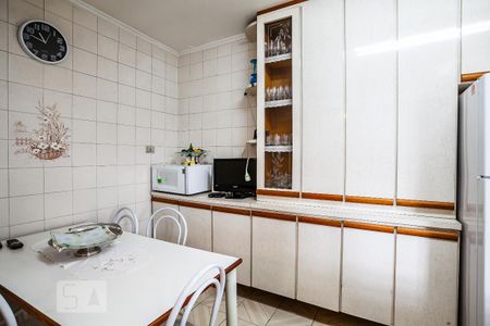 Casa à venda com 150m², 3 quartos e 3 vagas Casa à venda com 150m², 3 quartos e 3 vagasCopa