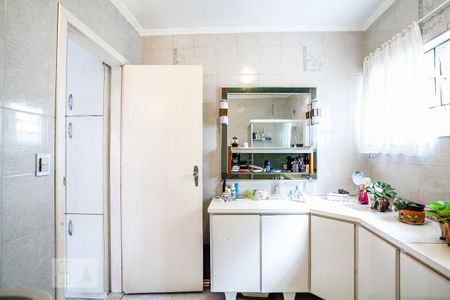 Casa à venda com 150m², 3 quartos e 3 vagas Casa à venda com 150m², 3 quartos e 3 vagasBanheiro