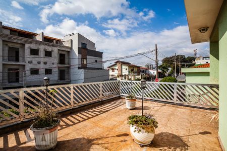 Casa à venda com 150m², 3 quartos e 3 vagas Casa à venda com 150m², 3 quartos e 3 vagasVaranda da Suíte