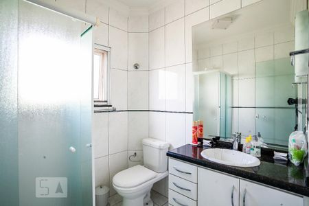 Casa à venda com 150m², 3 quartos e 3 vagas Casa à venda com 150m², 3 quartos e 3 vagasBanheiro da Suíte