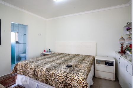 Casa à venda com 150m², 3 quartos e 3 vagas Casa à venda com 150m², 3 quartos e 3 vagasSuíte