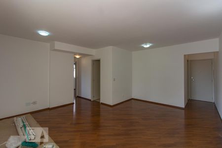 Apartamento para alugar com 128m², 2 quartos e 2 vagasSala