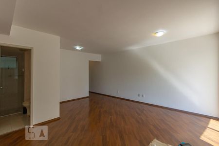 Apartamento para alugar com 128m², 2 quartos e 2 vagasSala