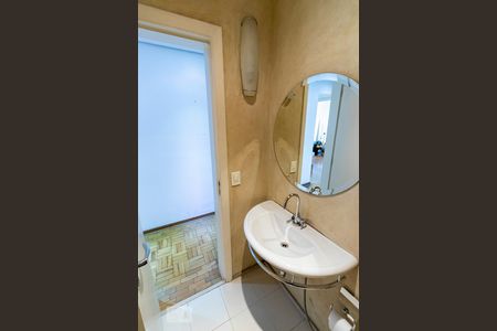 Lavabo de apartamento à venda com 4 quartos, 190m² em Aclimação, São Paulo