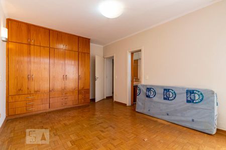 Apartamento à venda com 190m², 4 quartos e 1 vagaQuarto 2