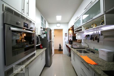 Apartamento à venda com 72m², 2 quartos e 1 vagaCozinha 
