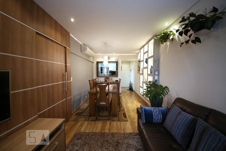 Sala  de apartamento à venda com 2 quartos, 72m² em Parque Colonial, São Paulo