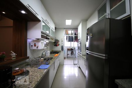 Apartamento à venda com 72m², 2 quartos e 1 vagaCozinha 