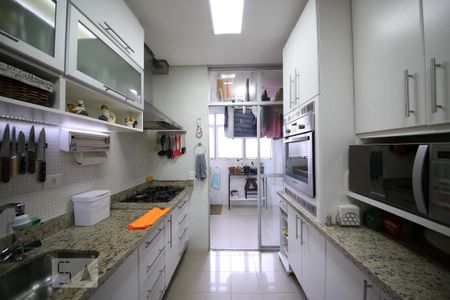 Apartamento à venda com 72m², 2 quartos e 1 vagaCozinha 