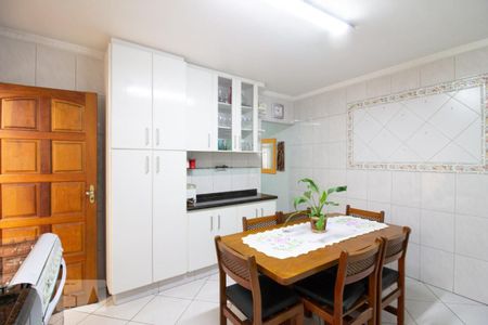 Casa à venda com 151m², 3 quartos e 3 vagas Casa à venda com 151m², 3 quartos e 3 vagasCozinha