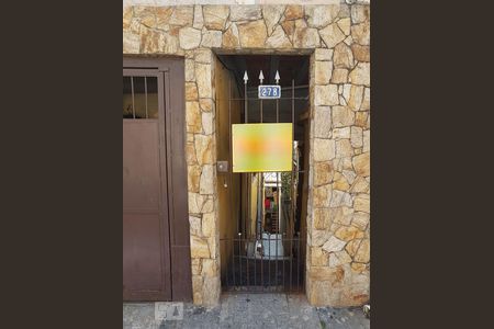 Casa para alugar com 40m², 1 quarto e sem vaga Casa para alugar com 40m², 1 quarto e sem vagaFachada