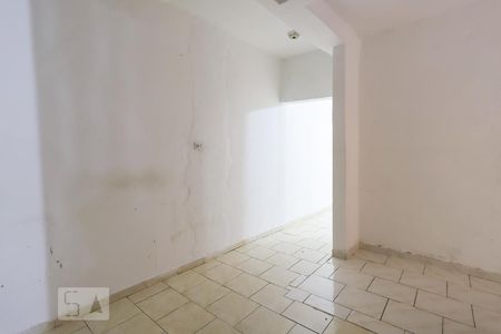Sala de casa para alugar com 1 quarto, 40m² em Vila Iório, São Paulo