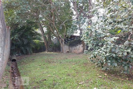 Apartamento à venda com 550m², 2 quartos e 3 vagasÁrea fundos