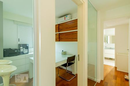 Apartamento para alugar com 86m², 2 quartos e 2 vagasCorredor