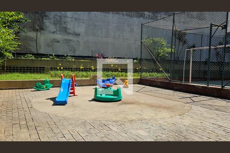 Apartamento à venda com 70m², 2 quartos e 1 vagaÁrea comum - Playground