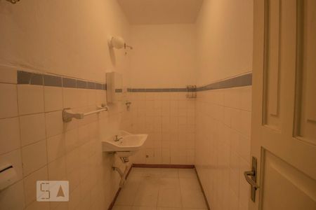 Casa para alugar com 110m², 2 quartos e sem vagaBanheiro