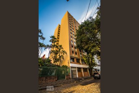 Apartamento à venda com 69m², 1 quarto e 1 vagaFachada