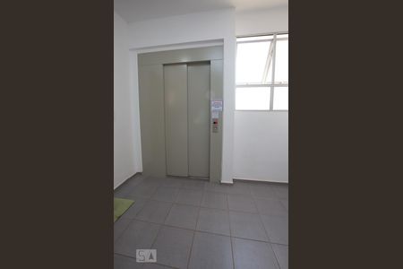 Apartamento para alugar com 48m², 2 quartos e 1 vaga Apartamento para alugar com 48m², 2 quartos e 1 vagaElevador