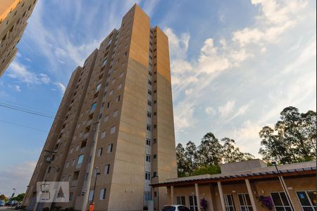 Apartamento para alugar com 48m², 2 quartos e 1 vaga Apartamento para alugar com 48m², 2 quartos e 1 vagaFachada