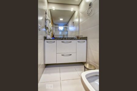 Studio para alugar com 26m², 1 quarto e 1 vaga Studio para alugar com 26m², 1 quarto e 1 vagaBanheiro