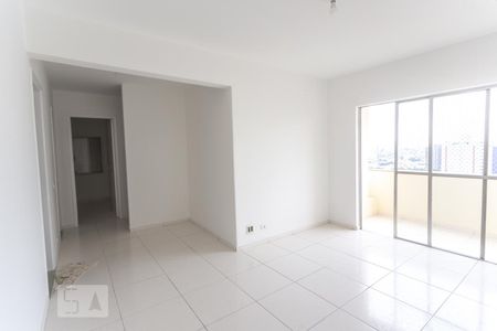 Sala de estar de apartamento para alugar com 3 quartos, 80m² em Centro, São Bernardo do Campo
