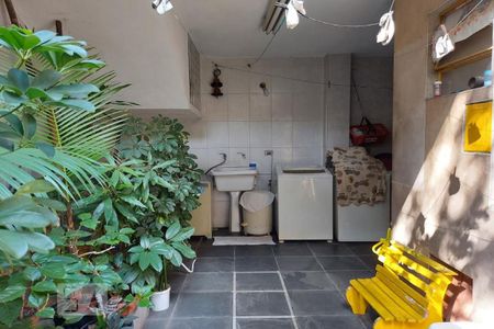 Studio à venda com 200m², 3 quartos e 2 vagasÁrea de serviço