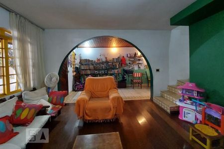 Sala de kitnet/studio à venda com 3 quartos, 200m² em Vila Butantã, São Paulo