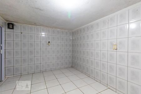 Cozinha de casa para alugar com 1 quarto, 35m² em Jardim Tietê, São Paulo