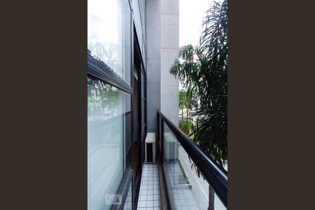 Apartamento à venda com 44m², 1 quarto e 1 vaga Apartamento à venda com 44m², 1 quarto e 1 vagaVaranda