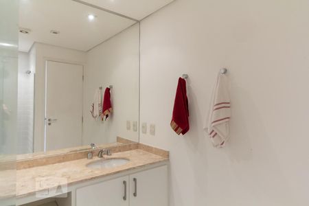 Apartamento à venda com 44m², 1 quarto e 1 vaga Apartamento à venda com 44m², 1 quarto e 1 vagaBanheiro da Suíte