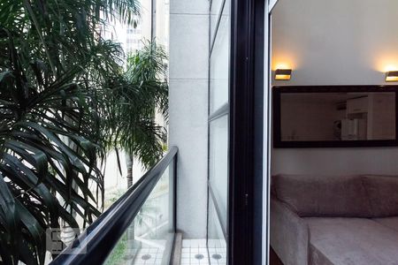 Apartamento à venda com 44m², 1 quarto e 1 vaga Apartamento à venda com 44m², 1 quarto e 1 vagaVaranda