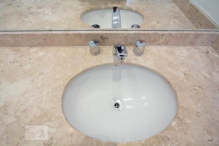 Apartamento à venda com 44m², 1 quarto e 1 vaga Apartamento à venda com 44m², 1 quarto e 1 vagaBanheiro da Suíte