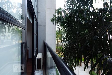 Apartamento à venda com 44m², 1 quarto e 1 vaga Apartamento à venda com 44m², 1 quarto e 1 vagaVaranda