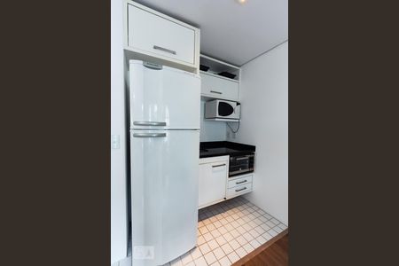 Sala/Cozinha de apartamento à venda com 1 quarto, 44m² em Vila Nova Conceição, São Paulo