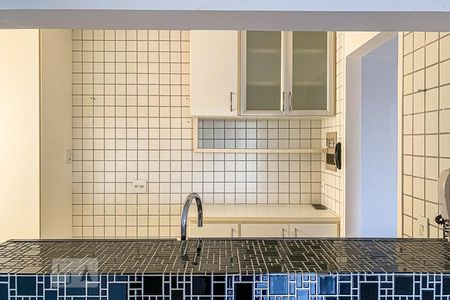 Apartamento para alugar com 85m², 2 quartos e 2 vagas Apartamento para alugar com 85m², 2 quartos e 2 vagasCozinha