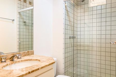 Apartamento para alugar com 85m², 2 quartos e 2 vagas Apartamento para alugar com 85m², 2 quartos e 2 vagasBanheiro
