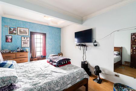 Casa à venda com 900m², 4 quartos e 8 vagasSuíte 3