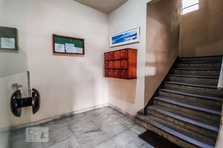 Apartamento à venda com 70m², 2 quartos e 1 vaga Apartamento à venda com 70m², 2 quartos e 1 vagaHall social