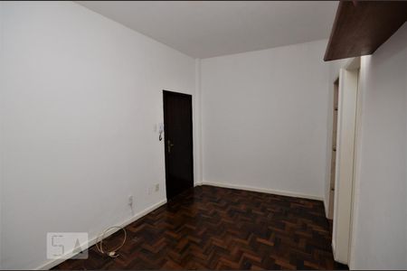 Sala de apartamento para alugar com 1 quarto, 29m² em Botafogo, Rio de Janeiro