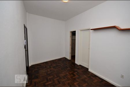 Sala de apartamento para alugar com 1 quarto, 29m² em Botafogo, Rio de Janeiro